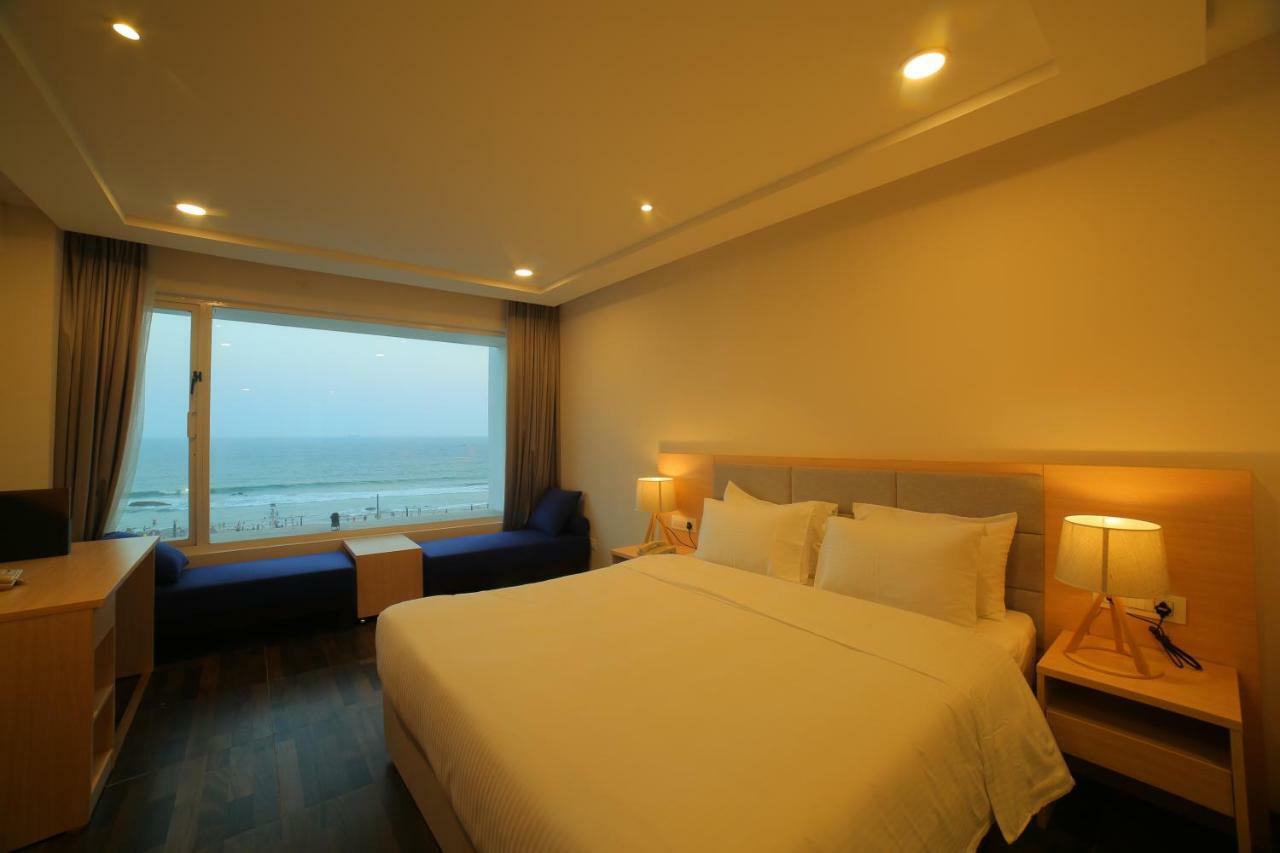 Bay View Hotel Vizag Visakhapatnam Zewnętrze zdjęcie